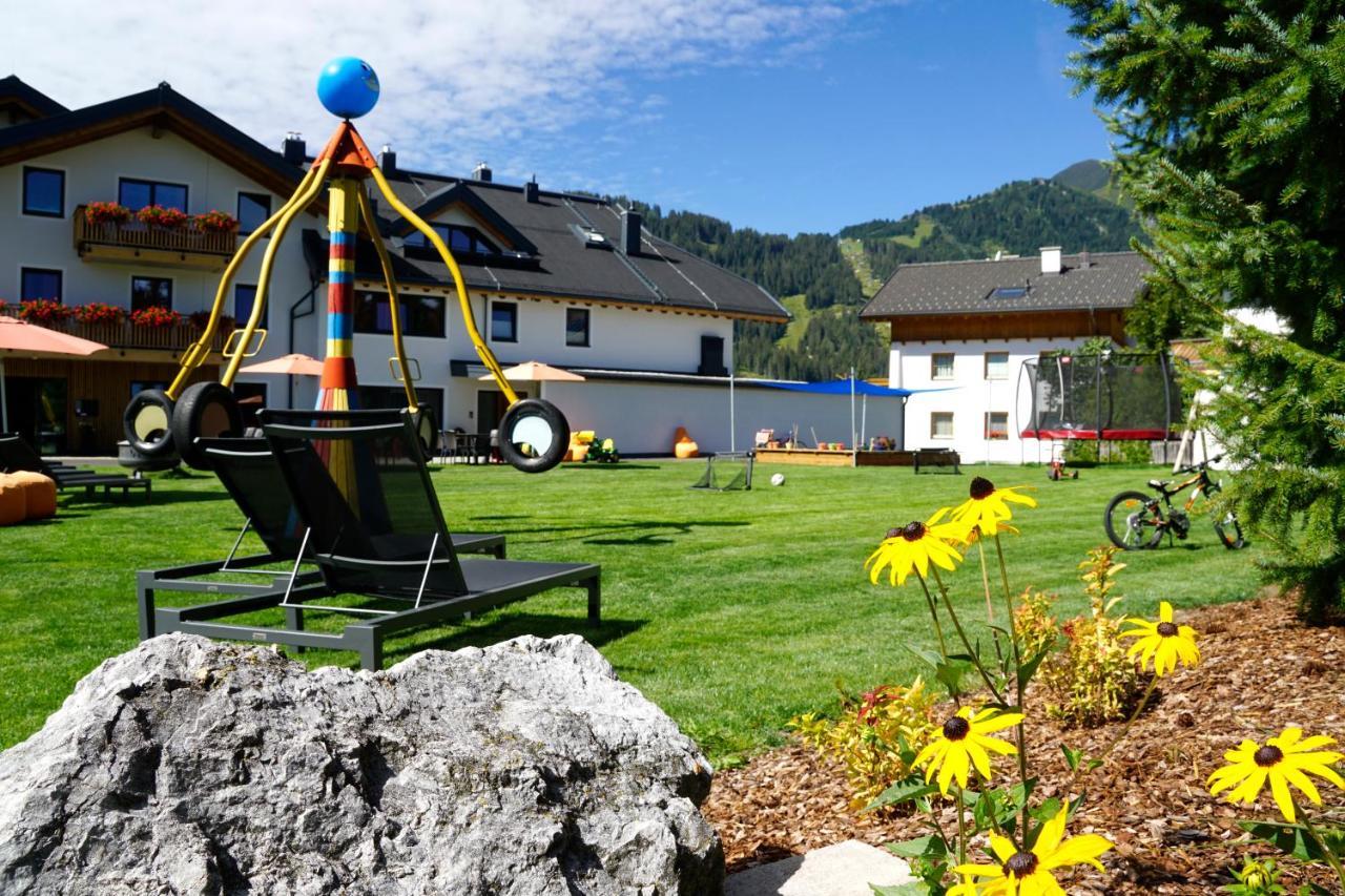 Apart-Hotel Dreisonnenhof Fiss Exterior foto