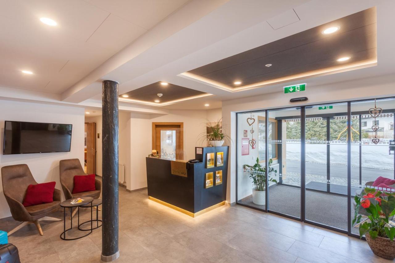 Apart-Hotel Dreisonnenhof Fiss Exterior foto