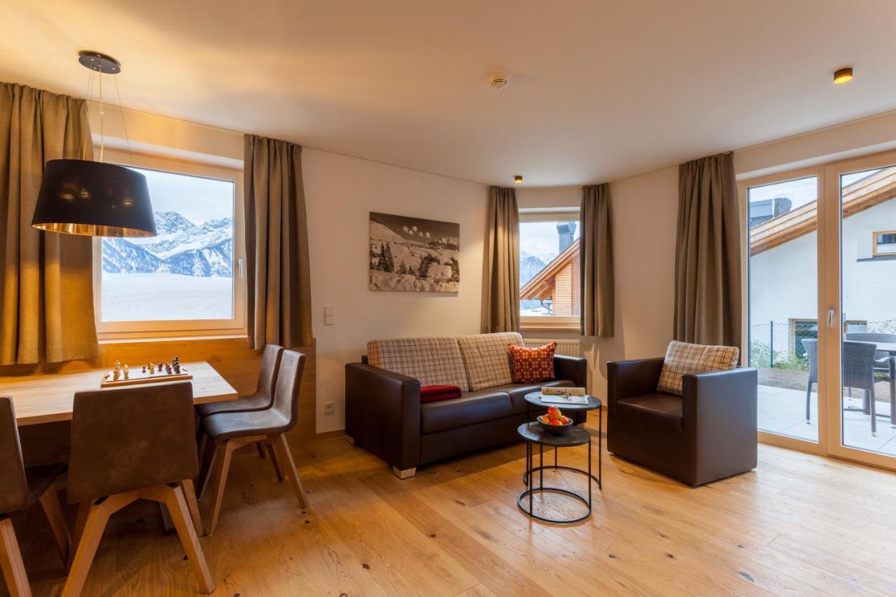 Apart-Hotel Dreisonnenhof Fiss Exterior foto
