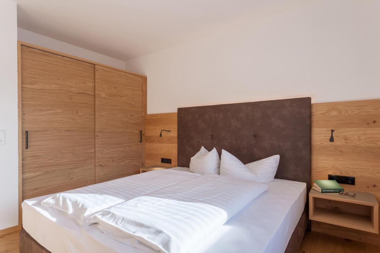 Apart-Hotel Dreisonnenhof Fiss Exterior foto