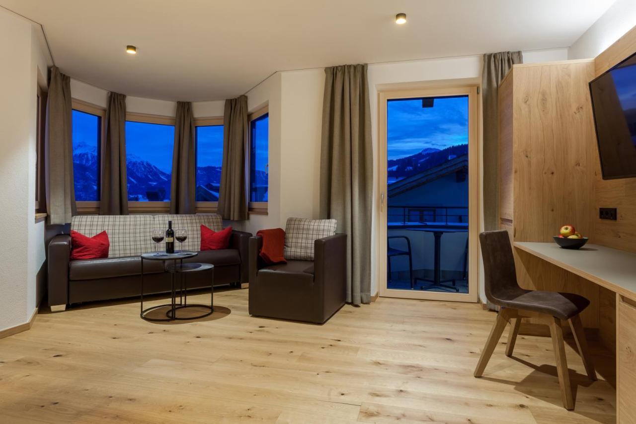 Apart-Hotel Dreisonnenhof Fiss Exterior foto